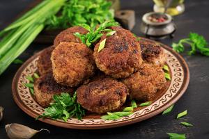 juicy-delicious-meat-cutlets-dark-table-russian-cuisine